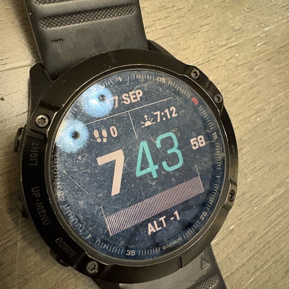 Garmin Fenix 6x Pro Black Smartwatch with Silicone Band - Picture 4 of 8